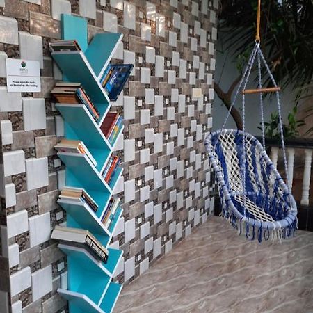 Tropical Wave Hostel Morjim Goa Екстер'єр фото