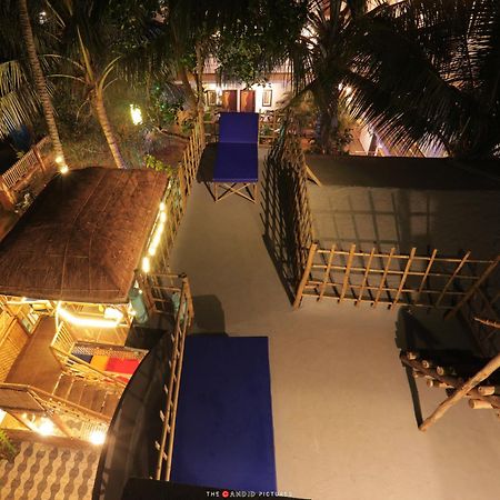 Tropical Wave Hostel Morjim Goa Екстер'єр фото