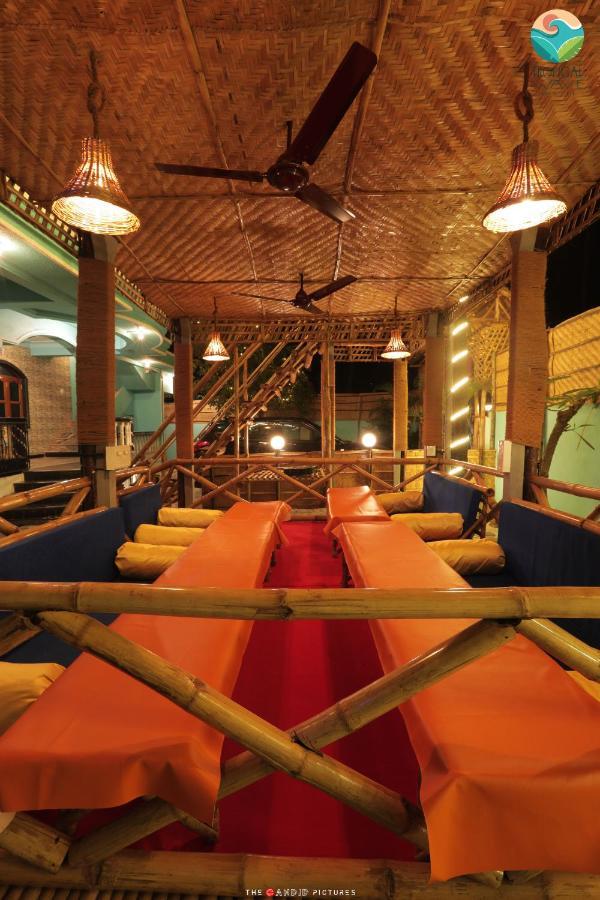 Tropical Wave Hostel Morjim Goa Екстер'єр фото