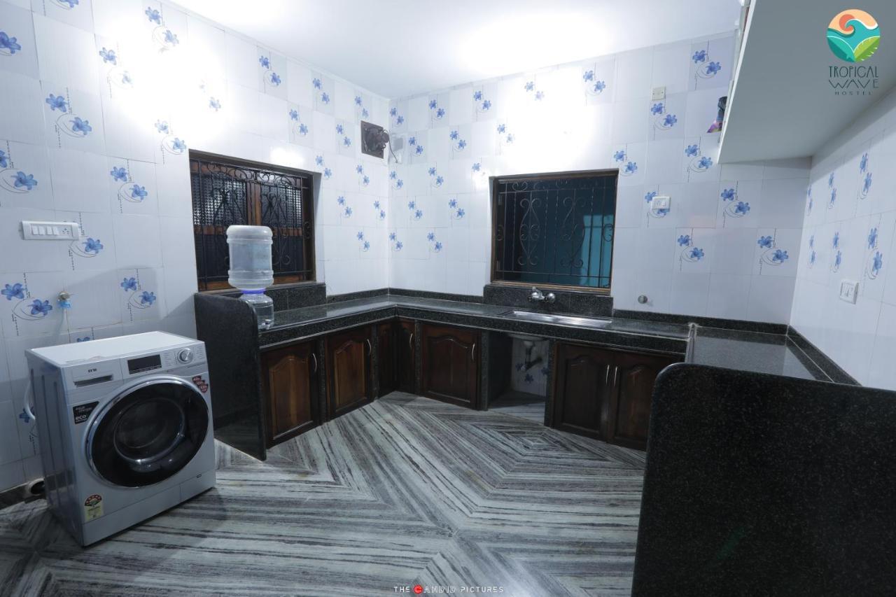 Tropical Wave Hostel Morjim Goa Екстер'єр фото
