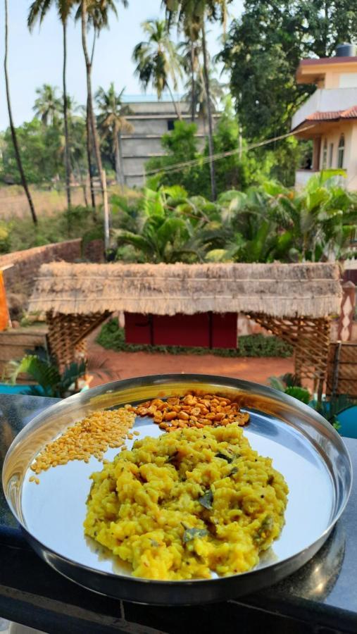 Tropical Wave Hostel Morjim Goa Екстер'єр фото