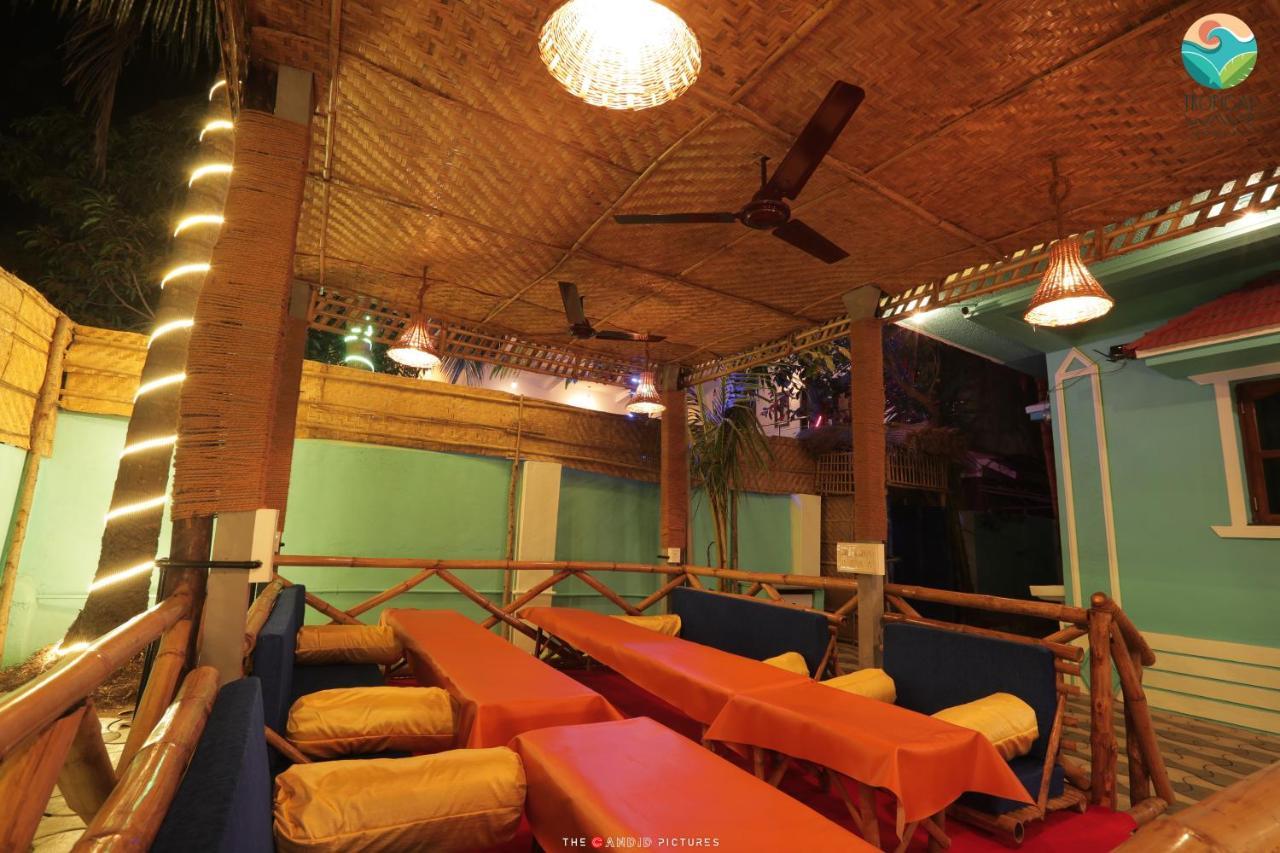 Tropical Wave Hostel Morjim Goa Екстер'єр фото