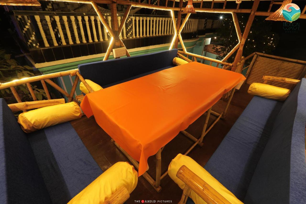 Tropical Wave Hostel Morjim Goa Екстер'єр фото