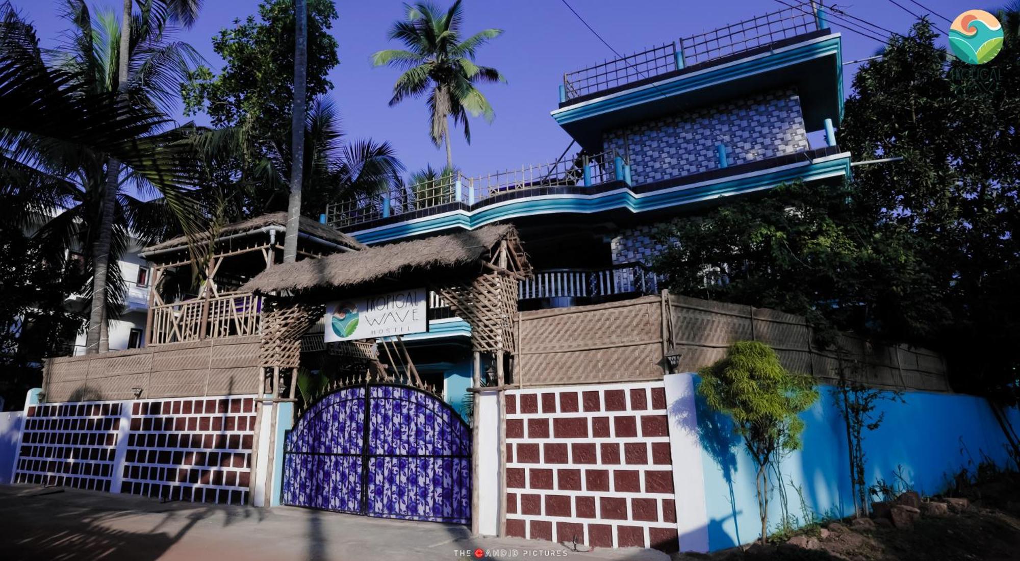 Tropical Wave Hostel Morjim Goa Екстер'єр фото